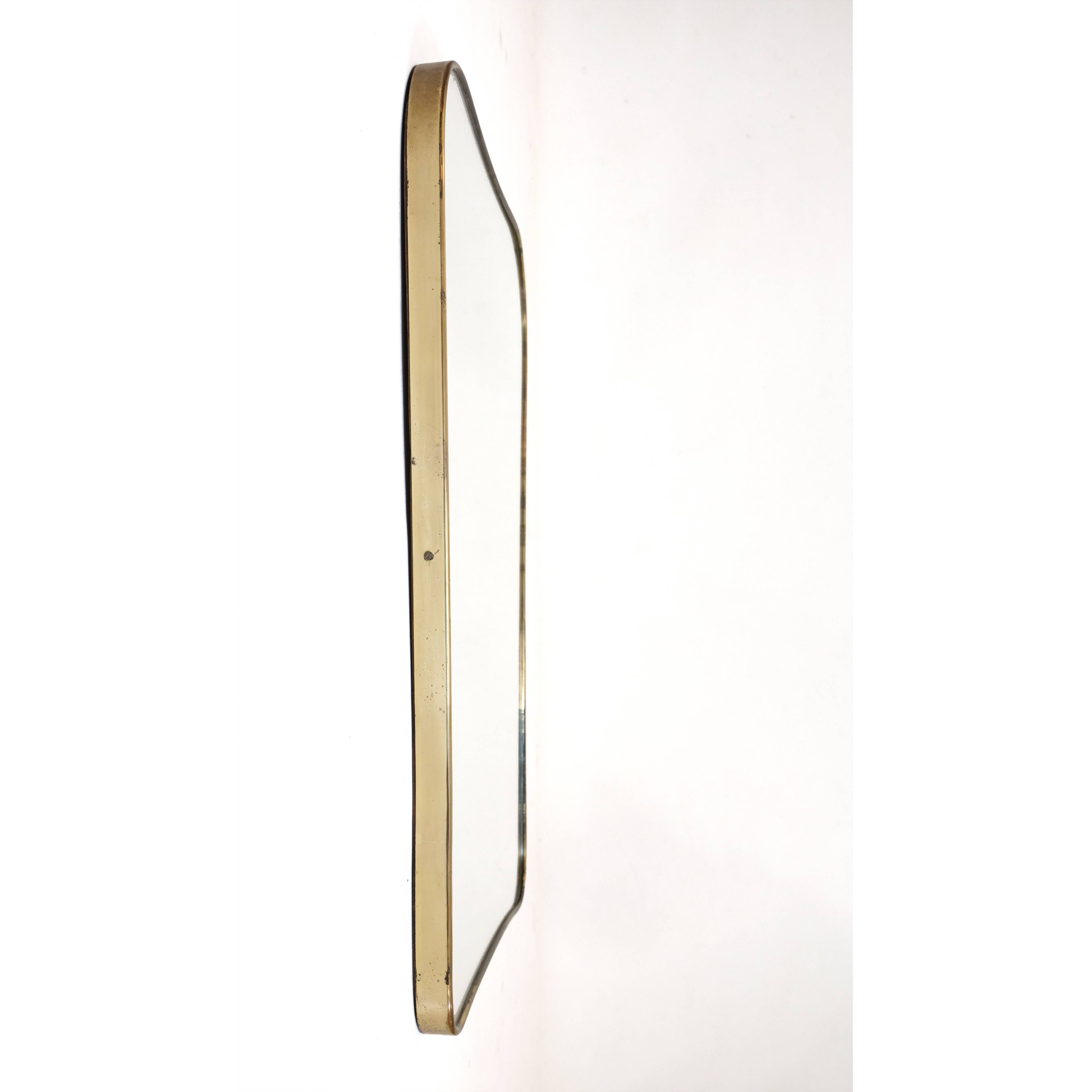 Large Italian mirror from the 1950s, 71x55 cm.