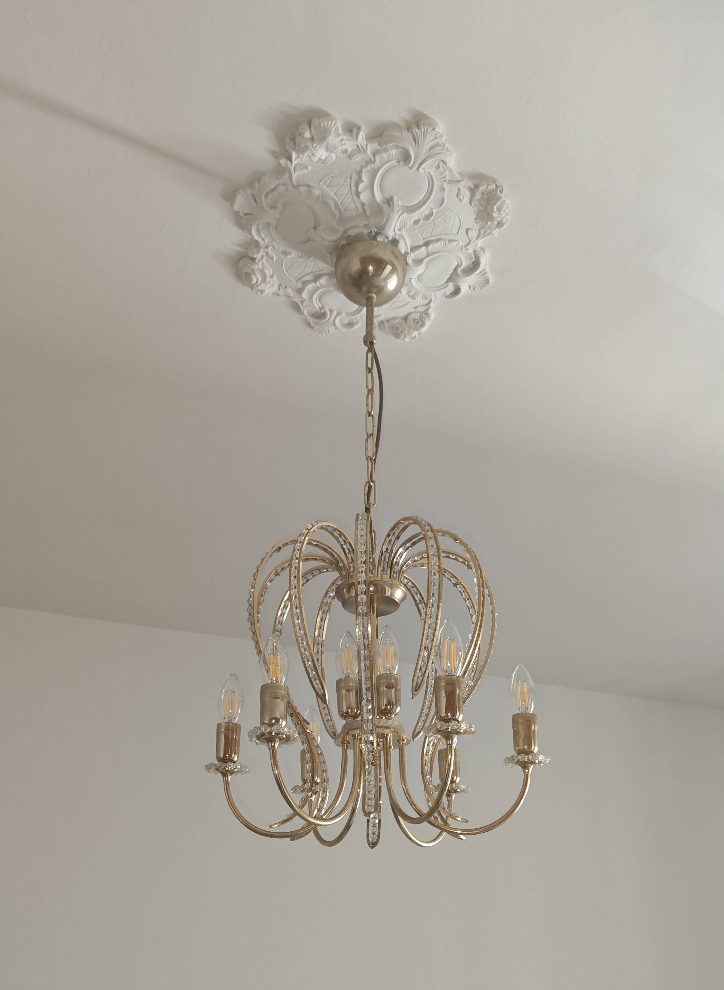 Lampadario stile romantico in ottone e cristalli
