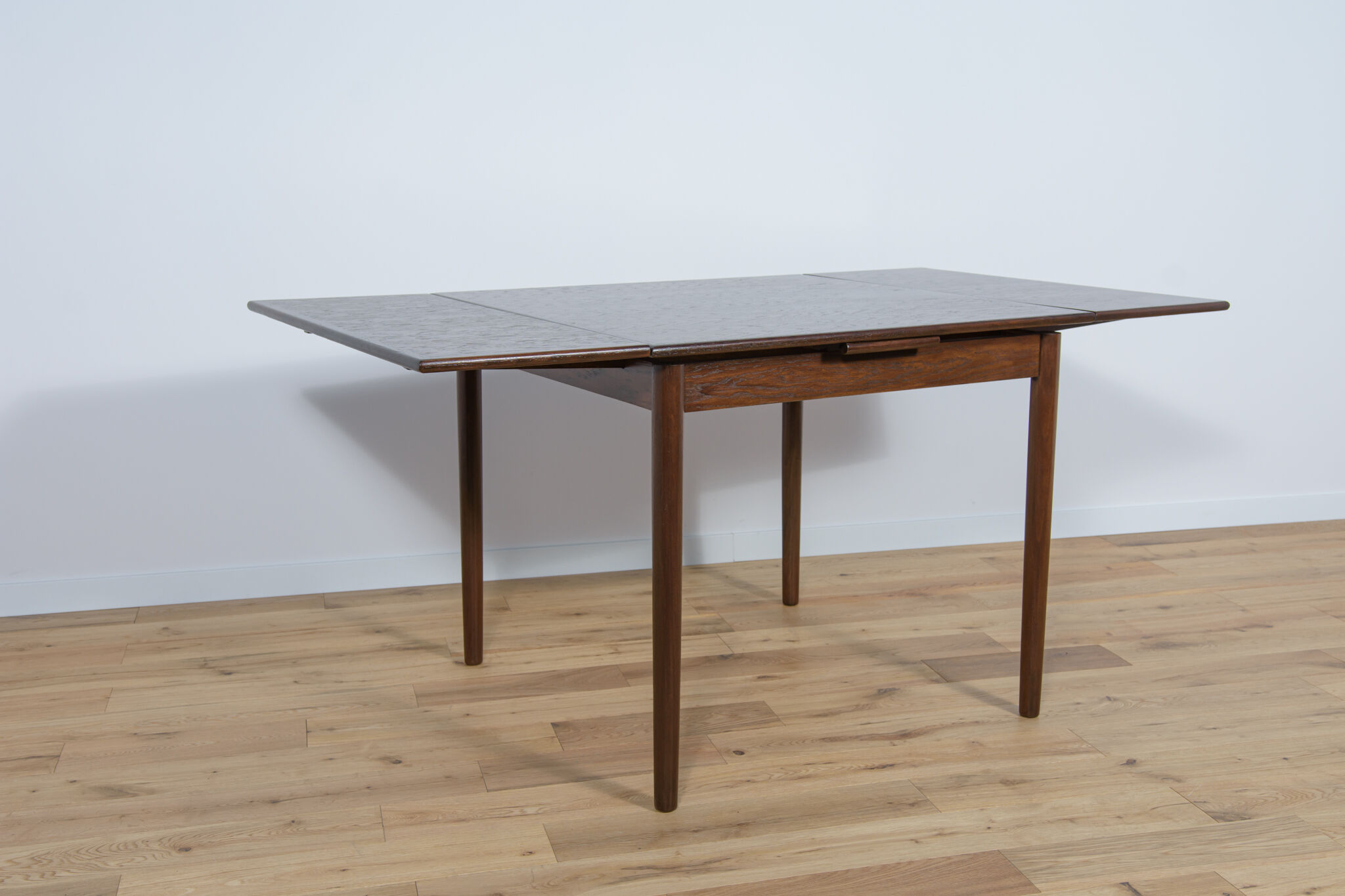 Mid-century danish extendable  dining table, 1960s
