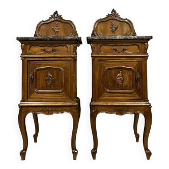 Pair of Louis XV Rocaille style pedimented bedside tables in walnut circa 1850