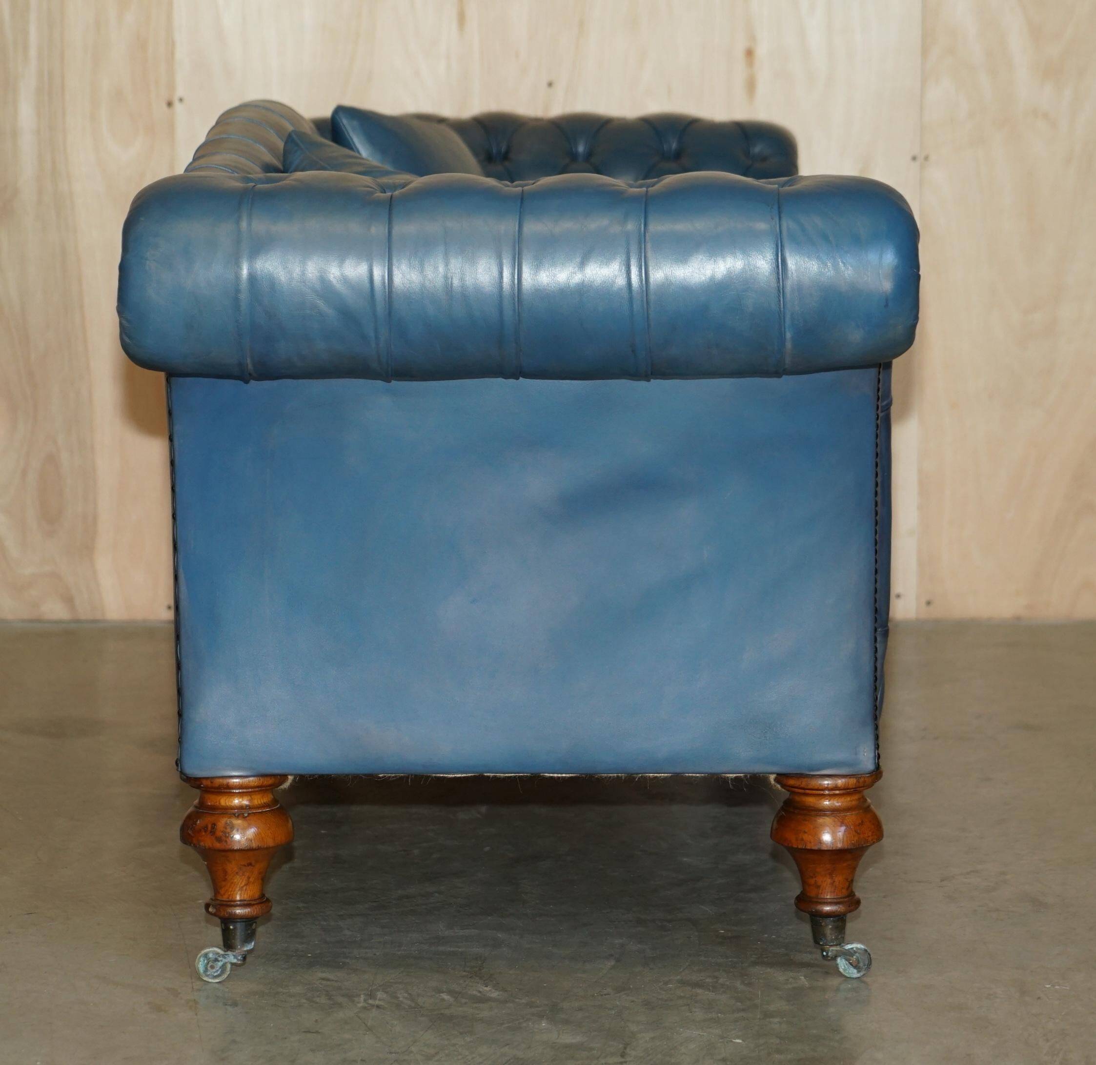 Canapé Chesterfield Regency William IV restauré circa 1830