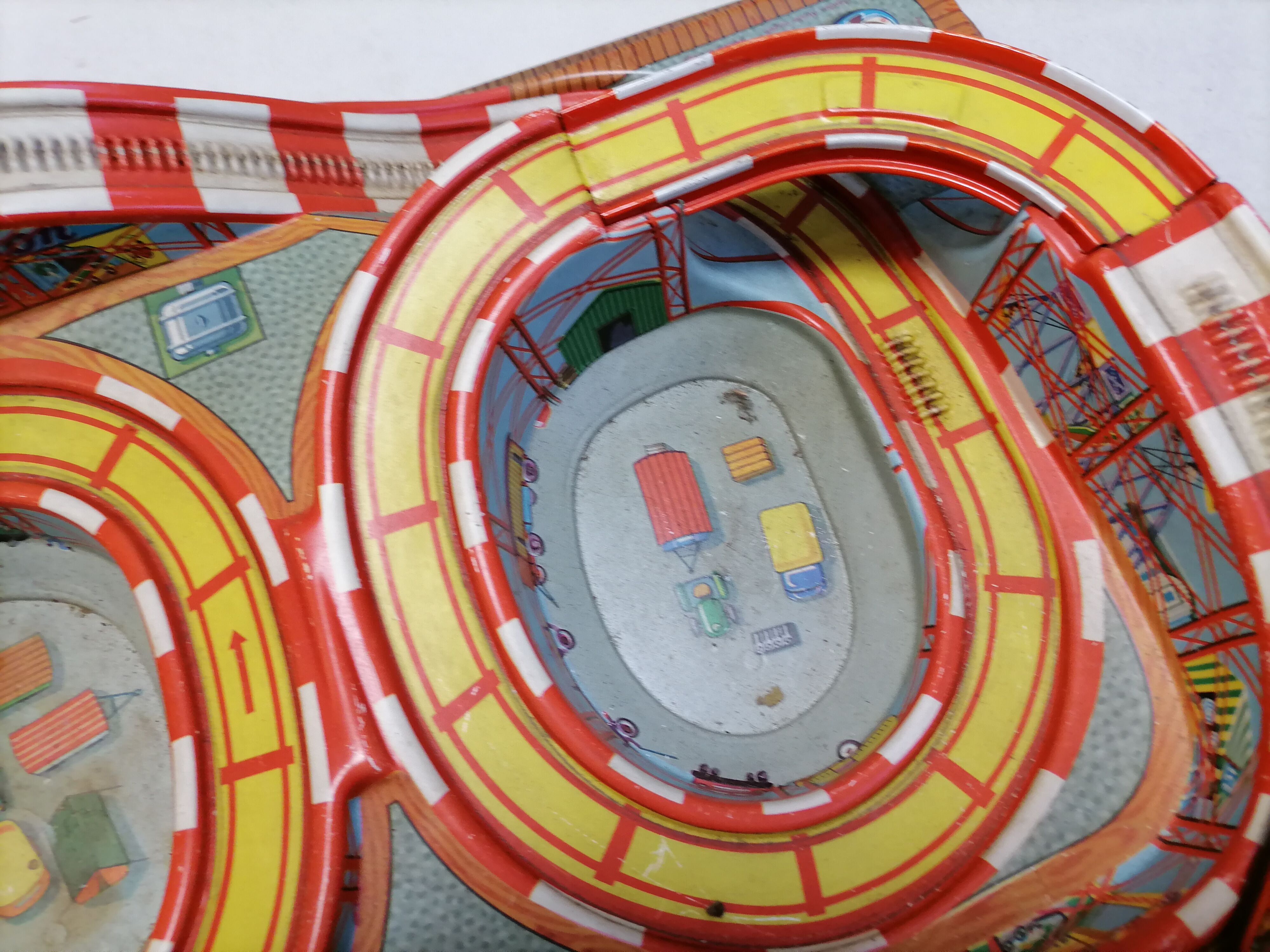 Vintage toy circuit