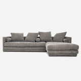 Canapé d’angle gris, design scandinave