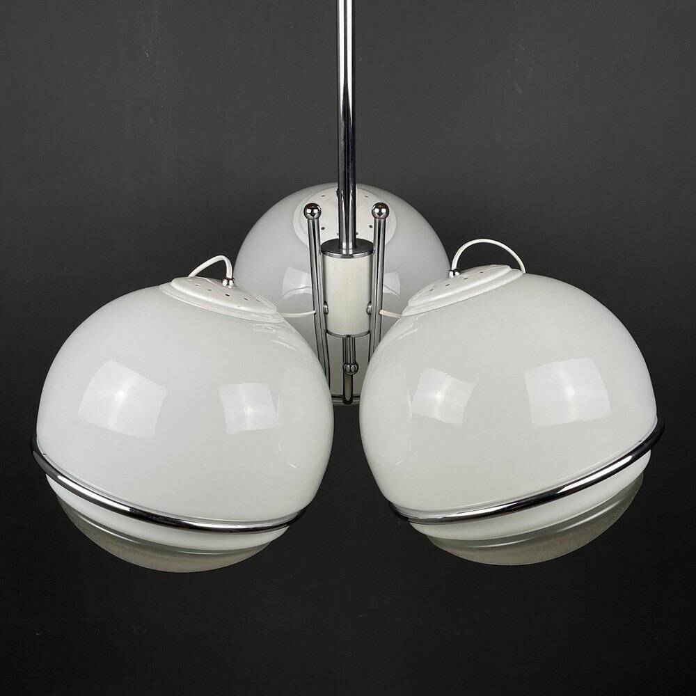 Large Italian globe pendant lamp by Gino Sarfatti, 1960s.