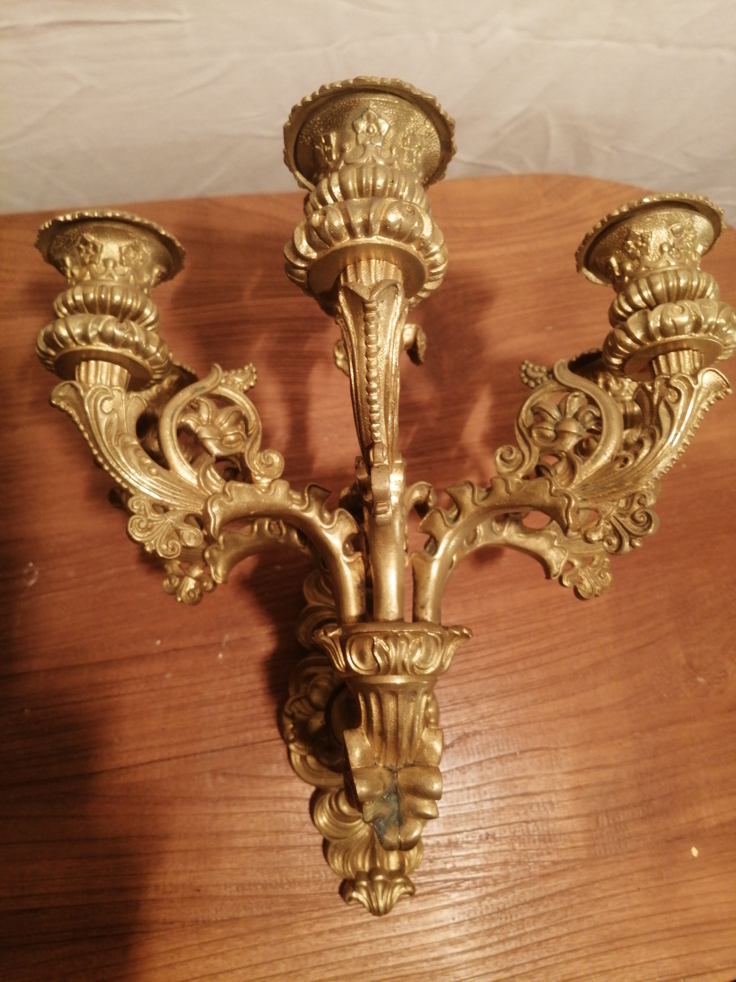 Paire d'appliques en bronze