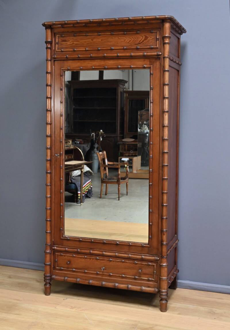 Armoire à Glace en Pitchpin esprit Bambou, Art Nouveau – Début XXème