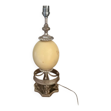 Pied de lampe en métal argenté et œuf d’autruche fin XXeme