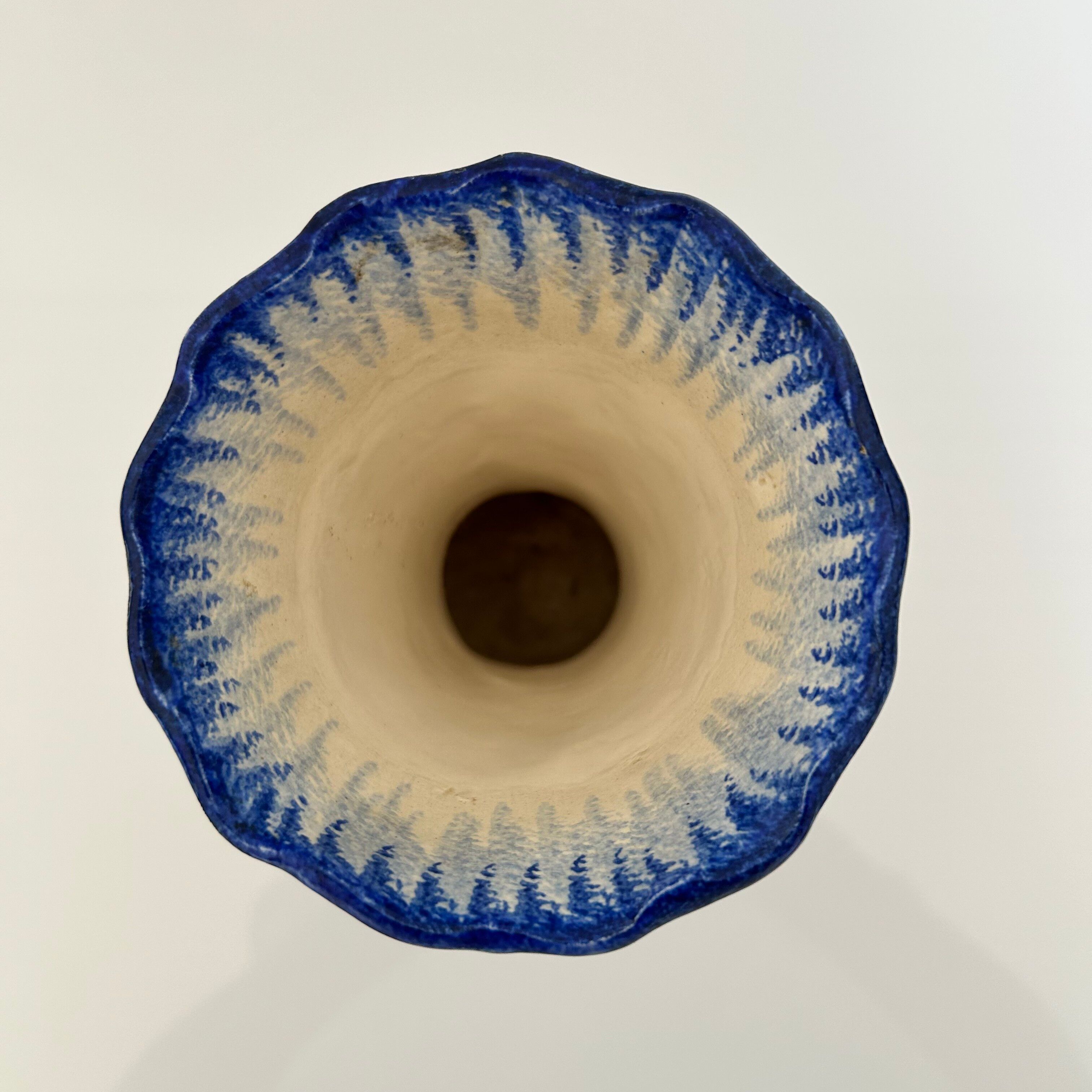 Vase P. Fouillen Quimper