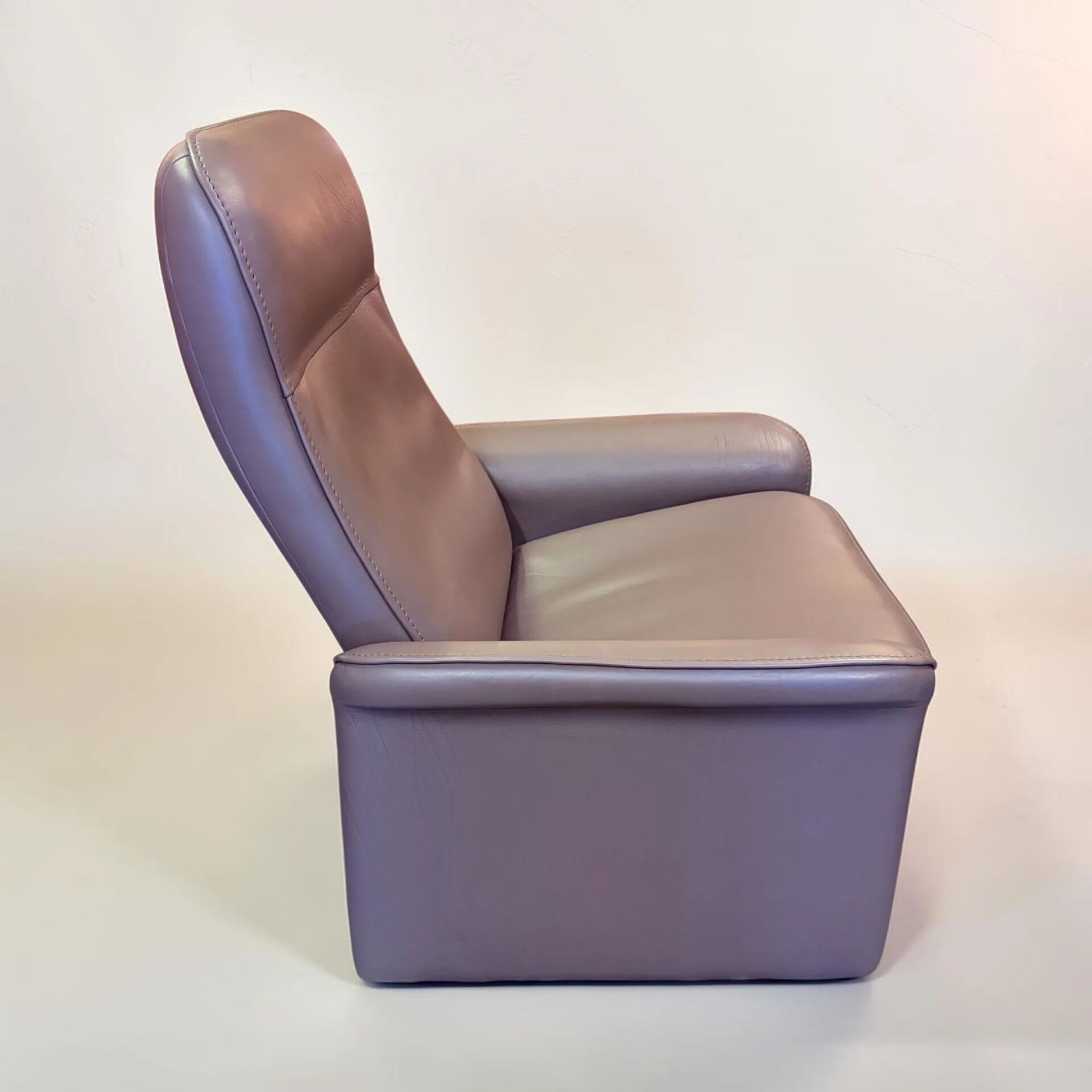 De Sede DS-50, Swiss, 1980s, taupe/grey leather