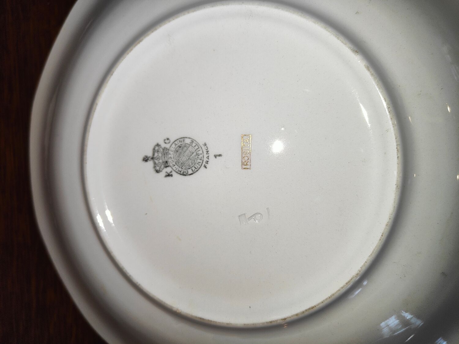 Old service 28 pieces porcelain KG Keller and Guérin Lunéville France decorated with flowers Rosita XIXth Century