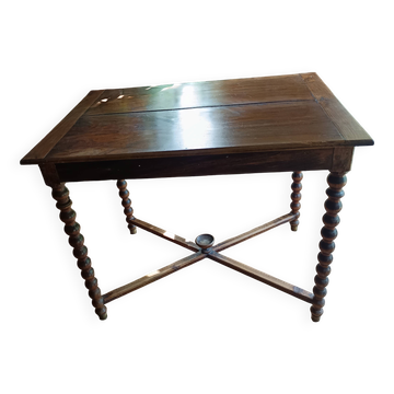 Table ancienne en noyer massif à pieds tournés france, fin xixe siècle