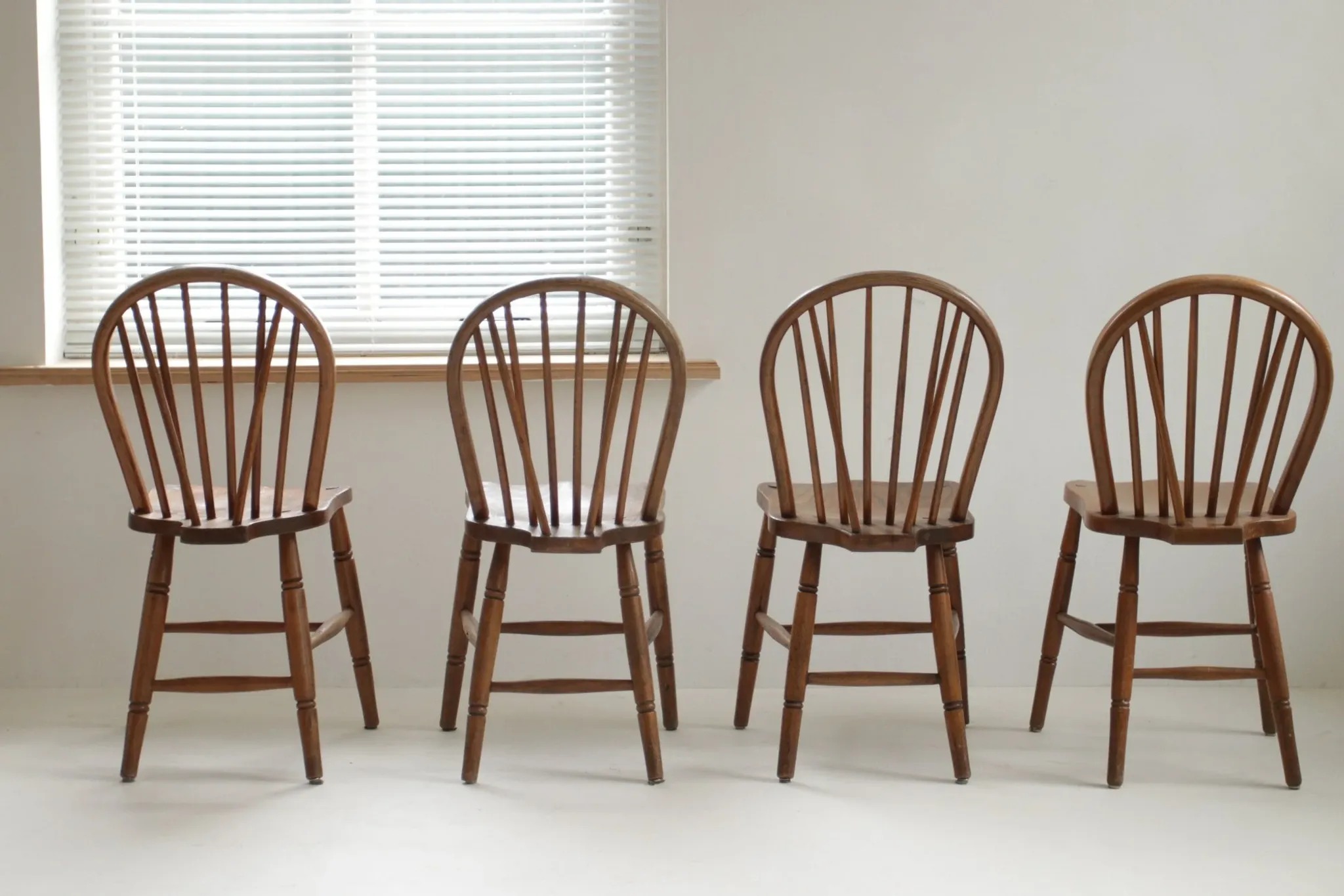 Set of 4 19th-century British military Windsor chairs – WD stamped