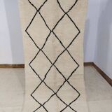 Handmade moroccan berber rug 207 x 97 cm