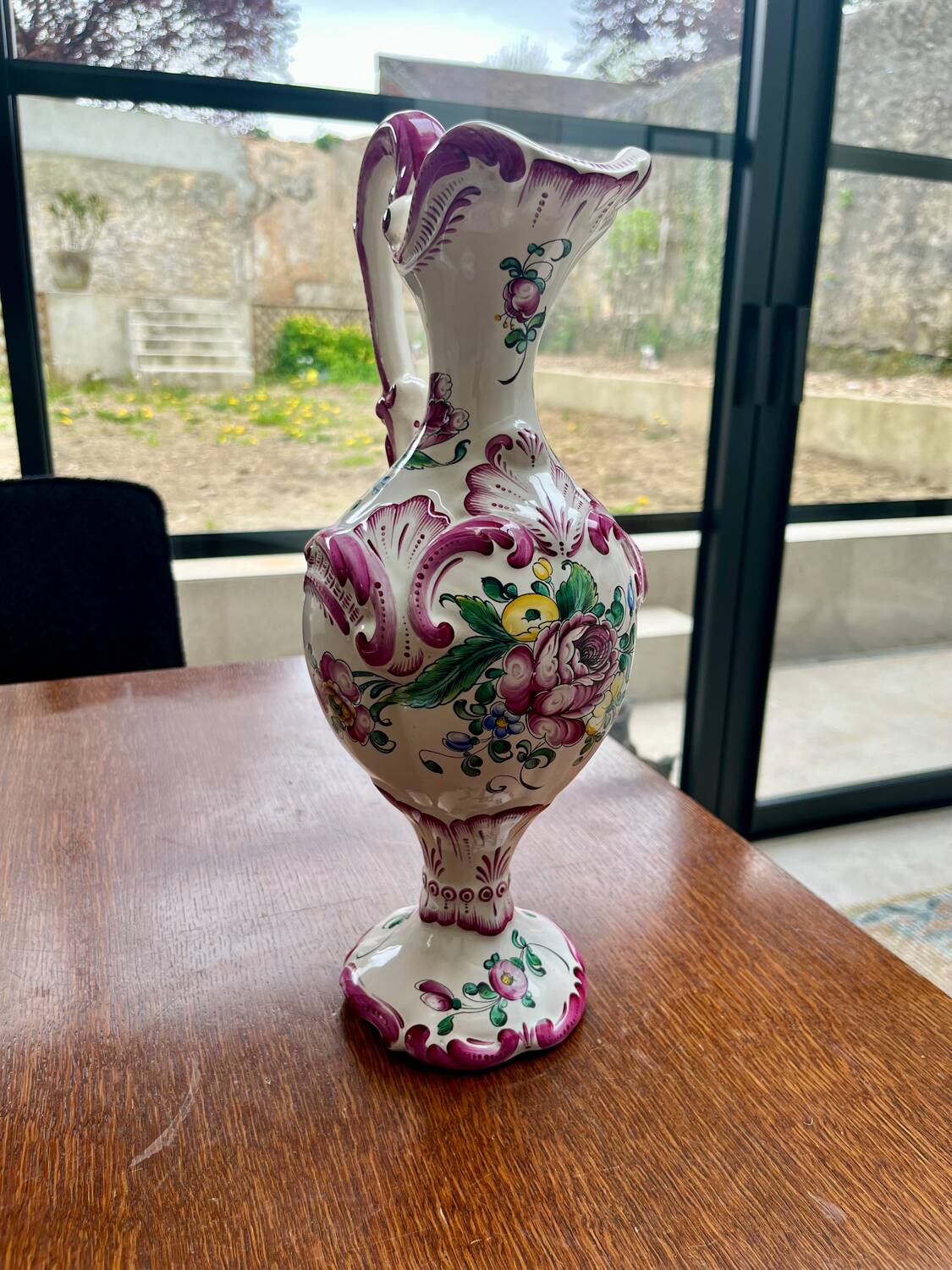 Earthenware ewer-vase