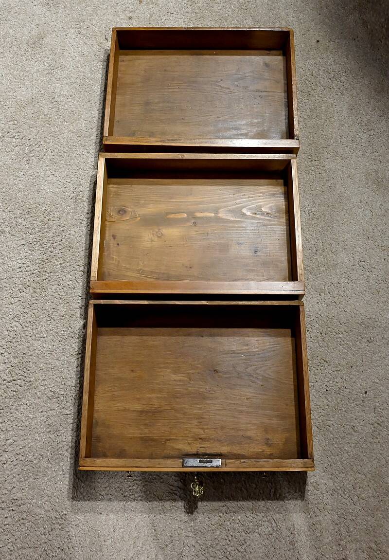 Small Living Room Table in Cherry and Walnut, Louis XVI Period – Late 18th Century