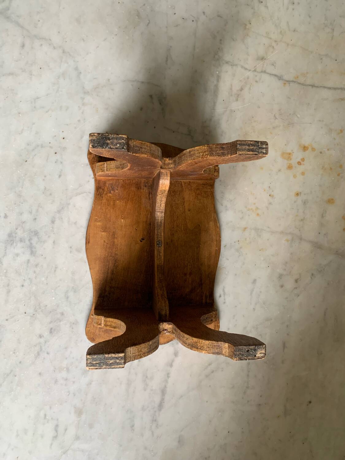 Plant stand footrest