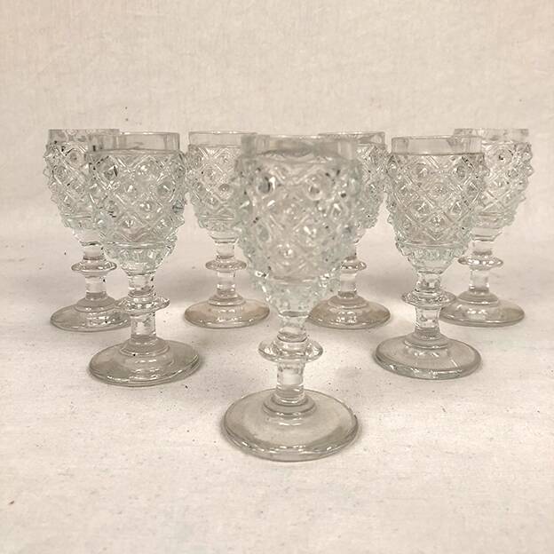 Liquor cabaret in 19th century painted sheet metal, carafes and glasses attributed to the Creusot crystal factory