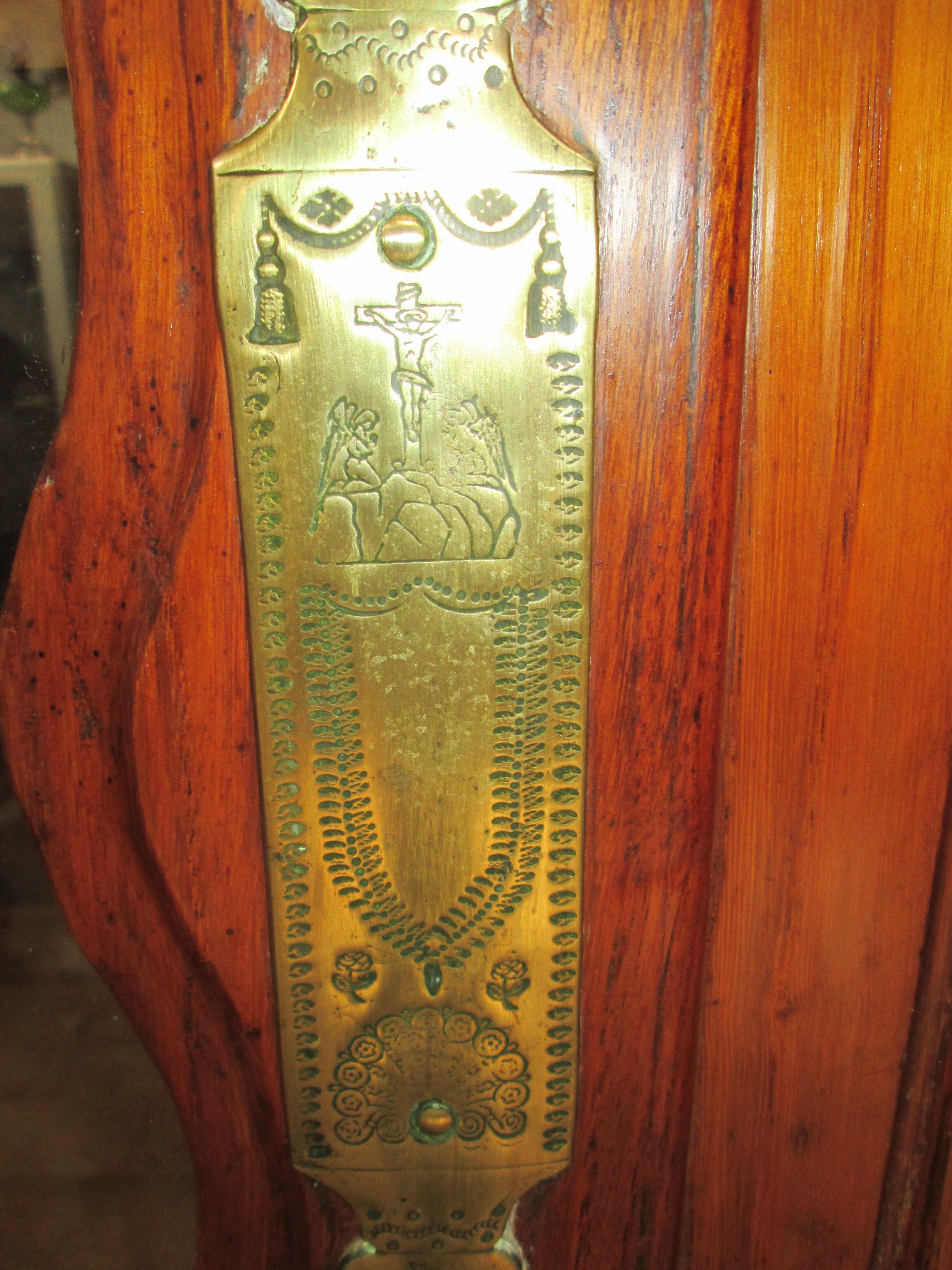 Chataignier library cabinet