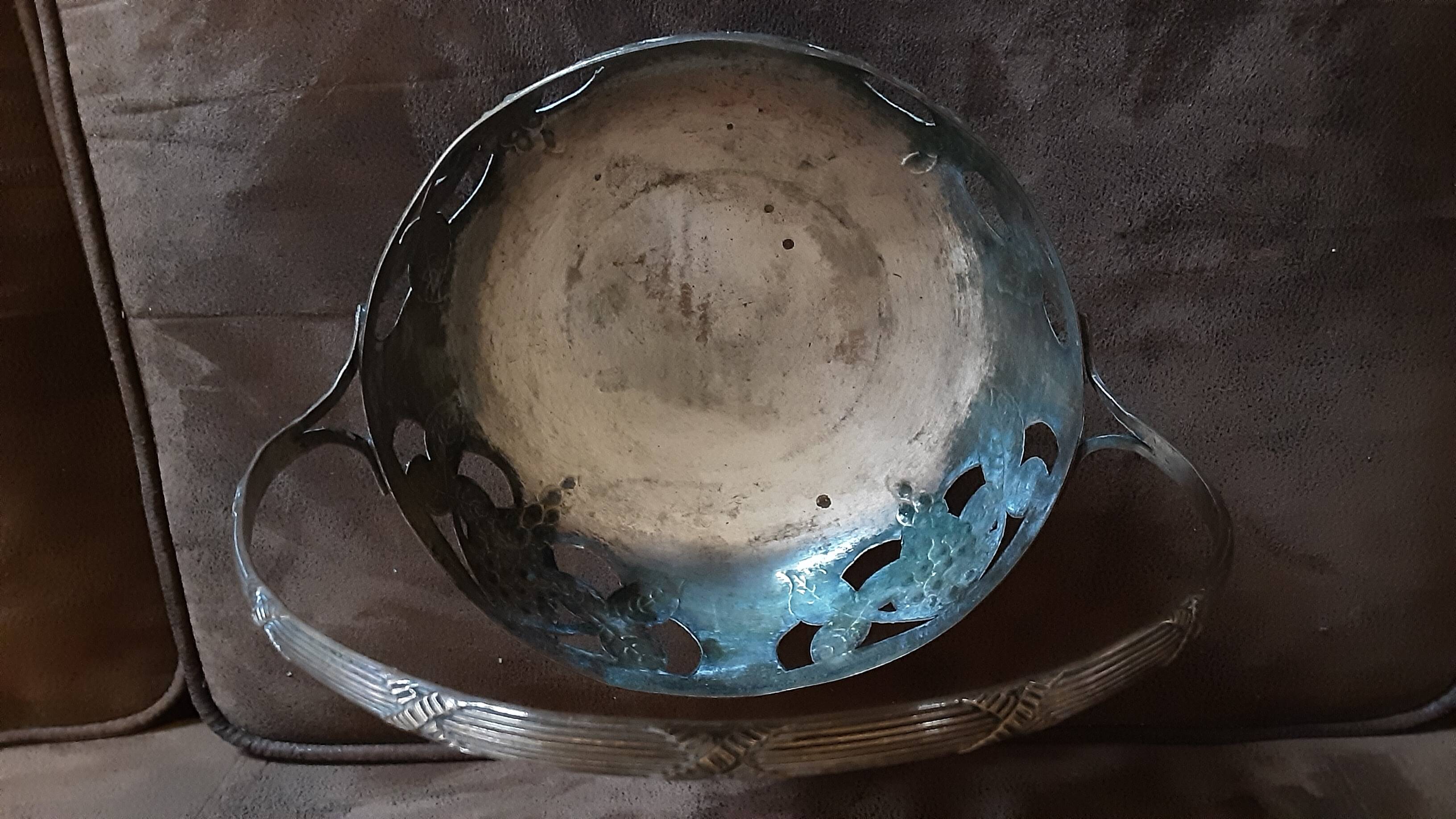 Coupe sur pied  métal  vintage