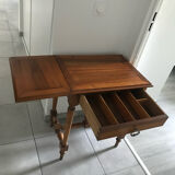 Entrance table