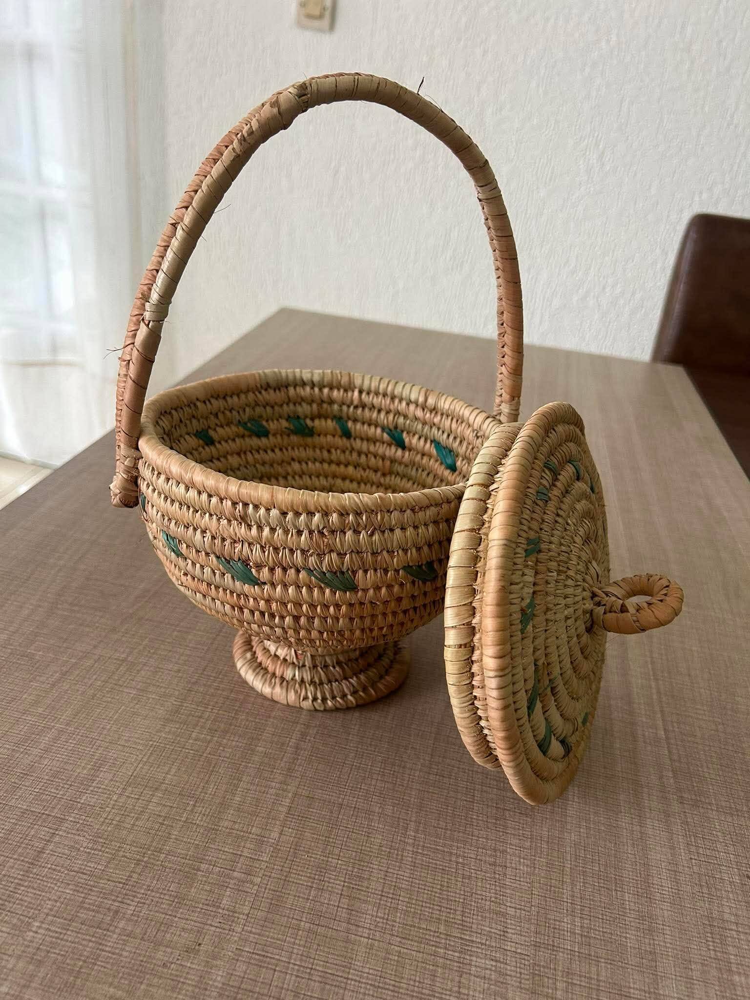 Handwoven African Basket – Fulani (Peul/Fulbe) Craft from Cameroon