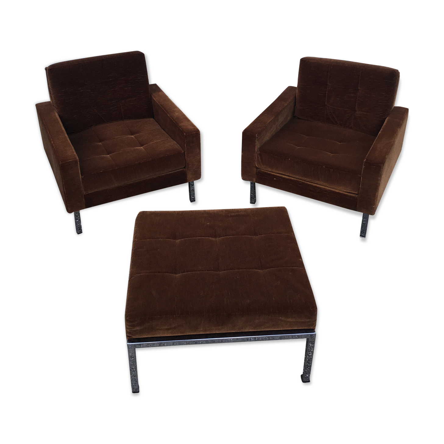 Pair of armchairs and his ottoman, circa 1970