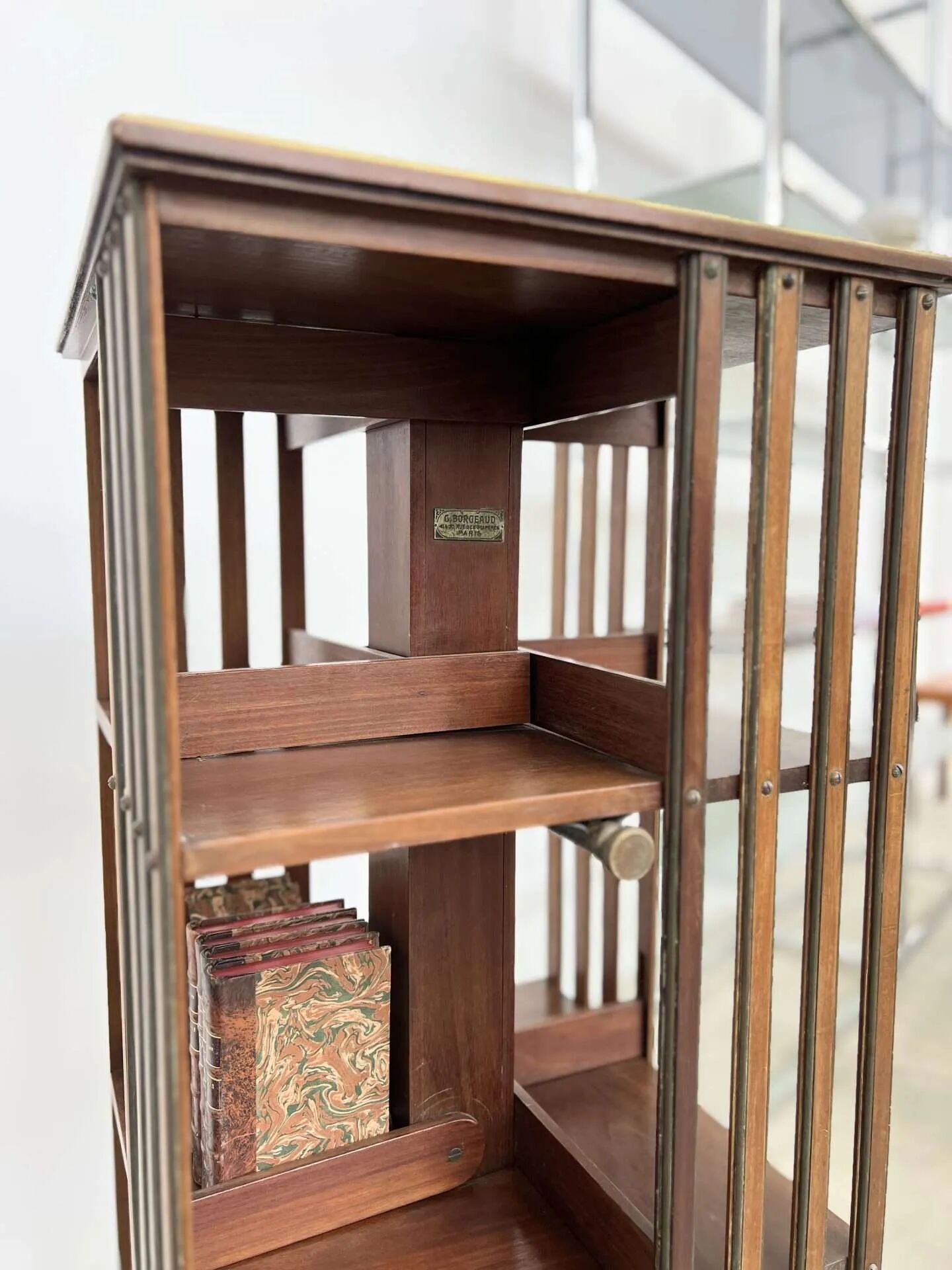 Rotating mahogany and brass library — G. Borgeaud, circa 1900