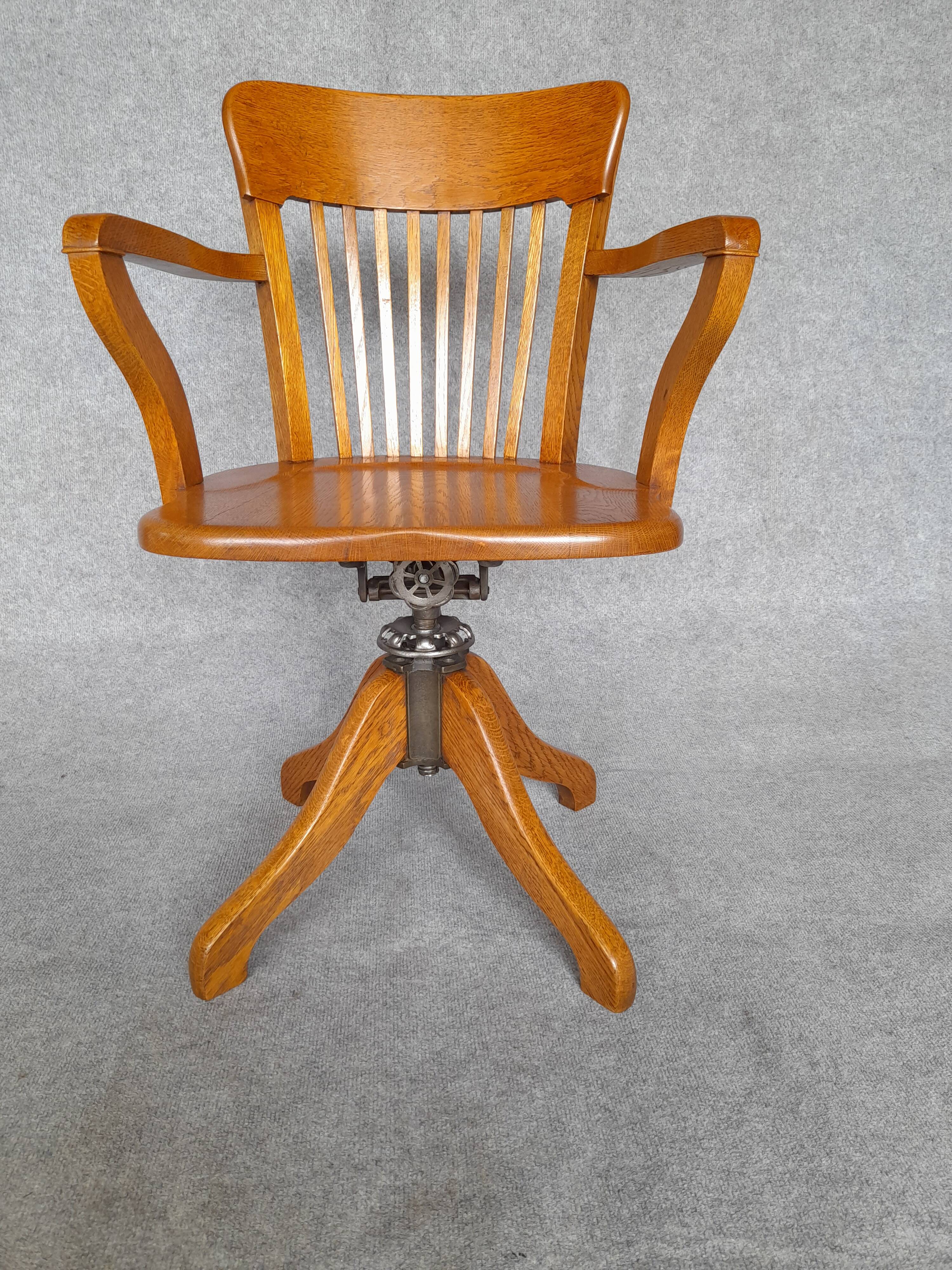 1940 american rotating desk chair