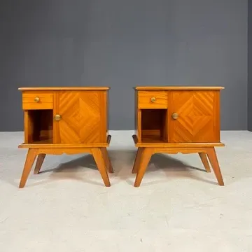 Pair of vintage mid-century modern wooden bedside tables / nightstands, 60 × 54 × 30 cm