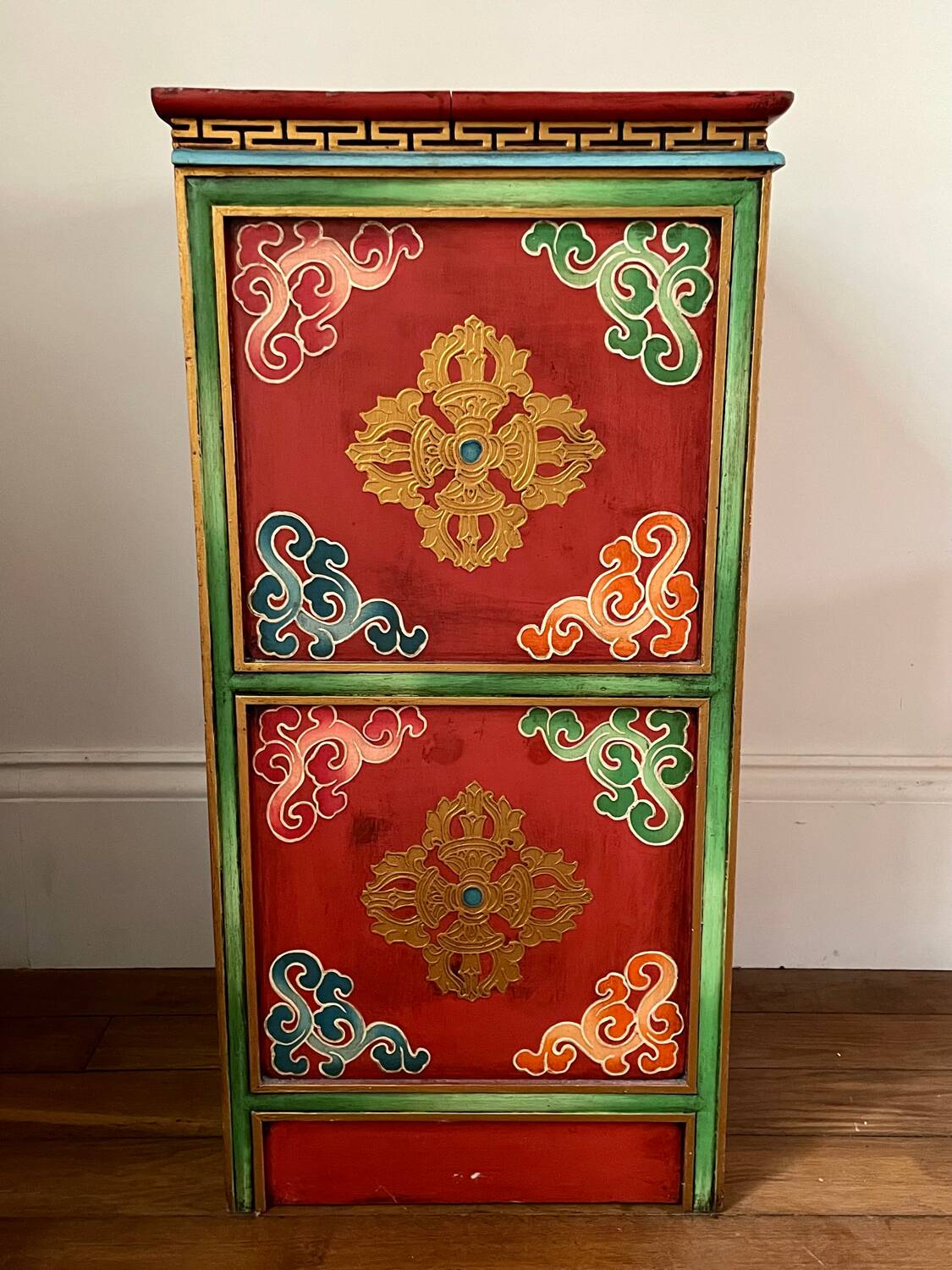Hand painted Chinese chest of drawers