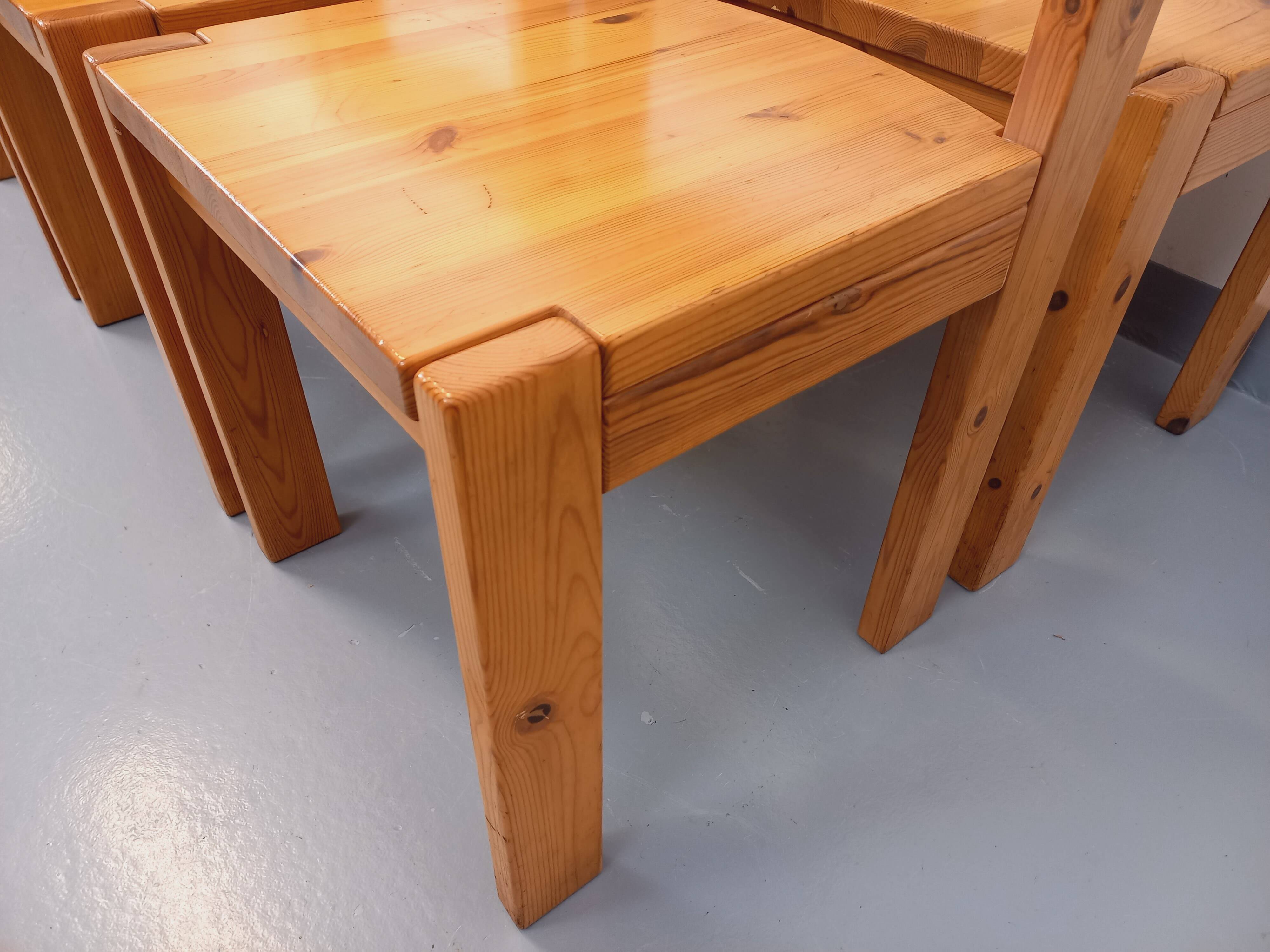 Set of 8 vintage Scandinavian chairs by Ilmari Tapiovaara for Asko in pine