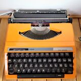 Silver Reed 70s typewriter