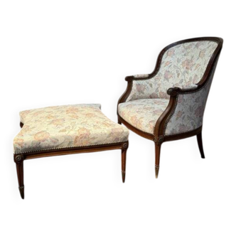 Bergère gondole Louis XVI avec son repos-pied en acajou