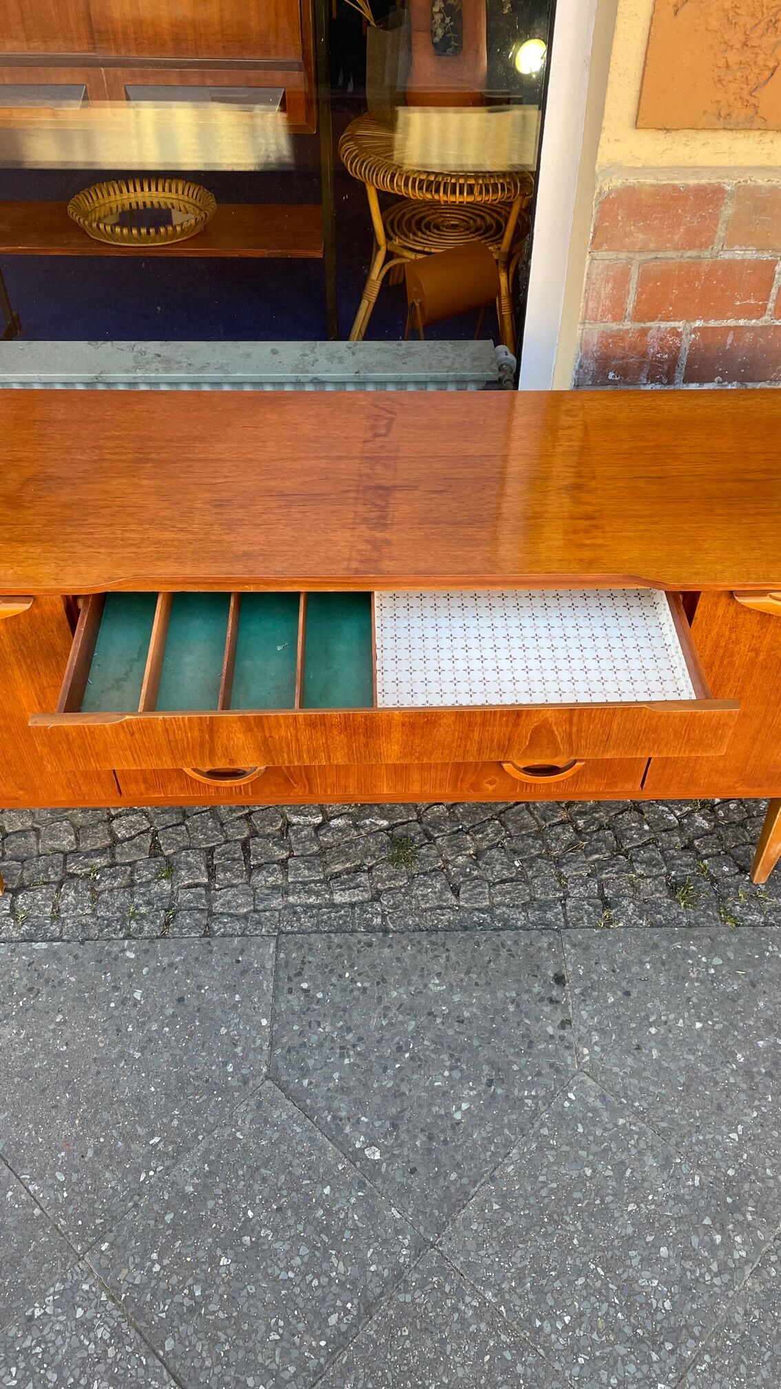 Atypical teak row from the 60s