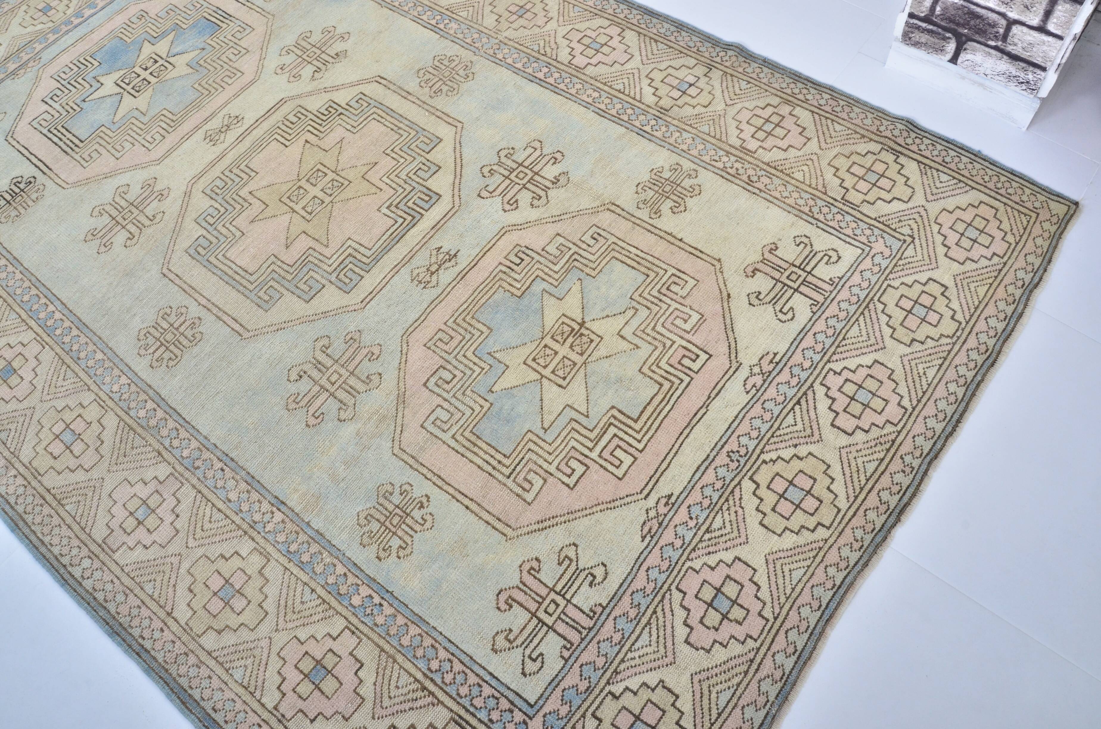 Anatolian Oushak wool rug, reference 3558