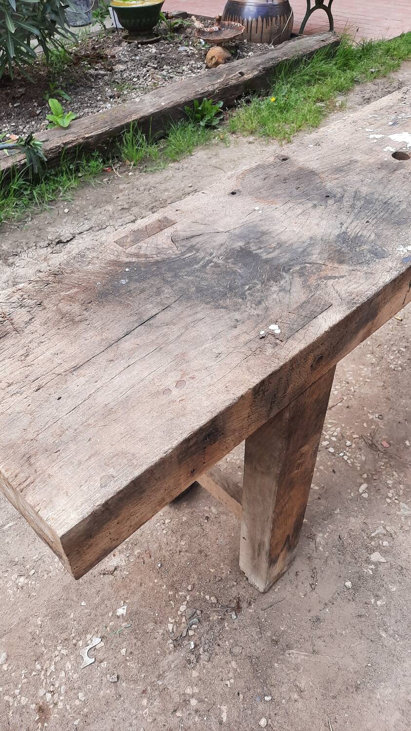 Carpenter's workbench