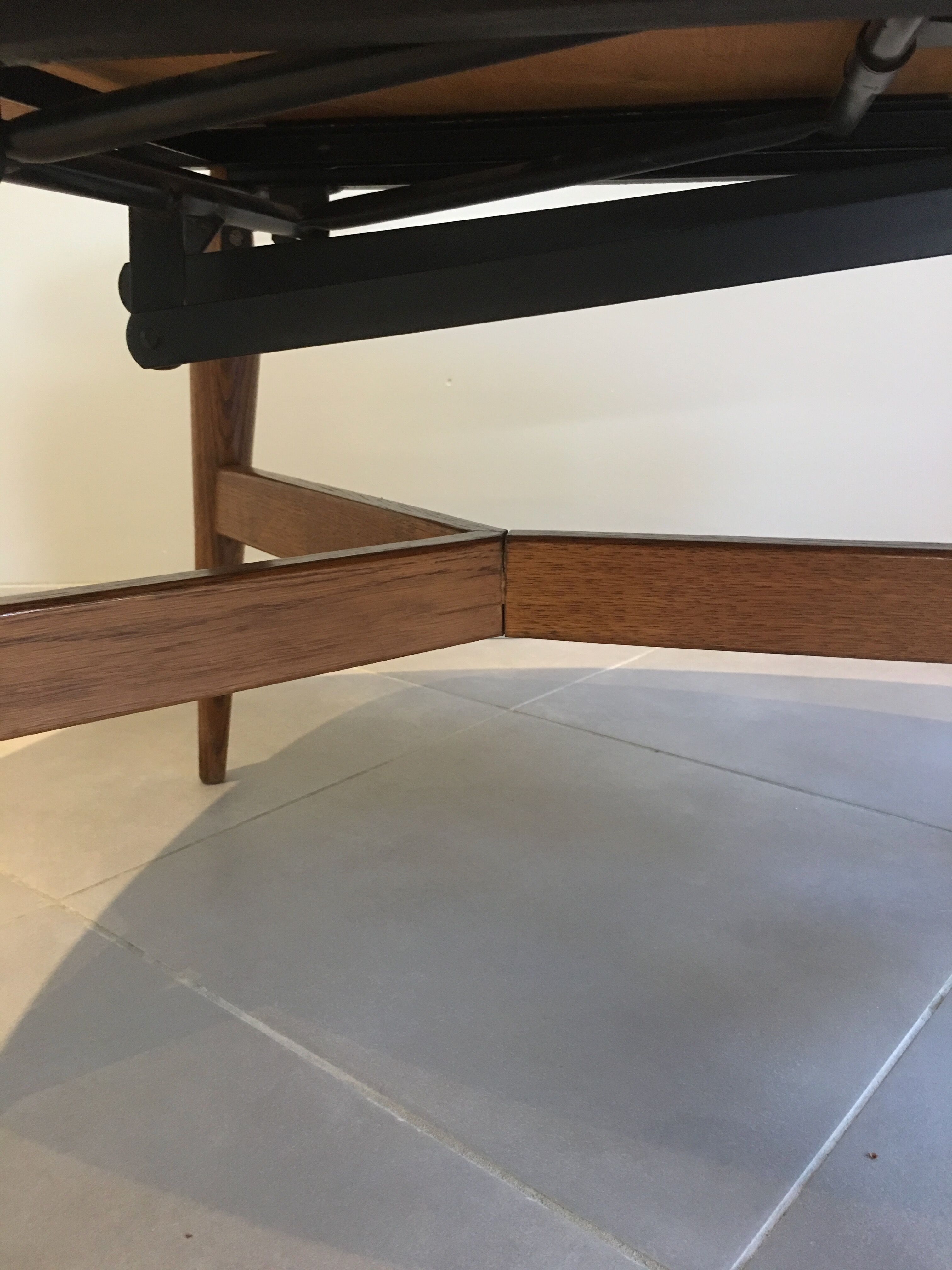 Lift coffee table Smørrebrød