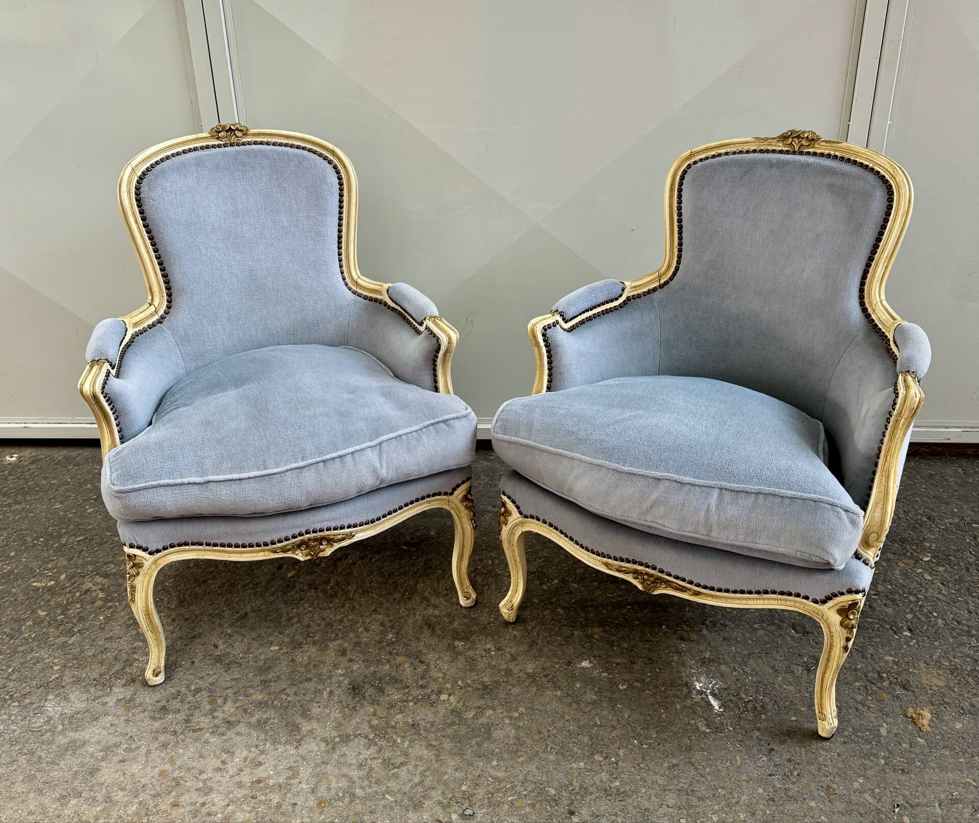 Pair of cabriolet armchairs in Louis XV style