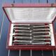 Coffret  de 24 couteaux  inox
