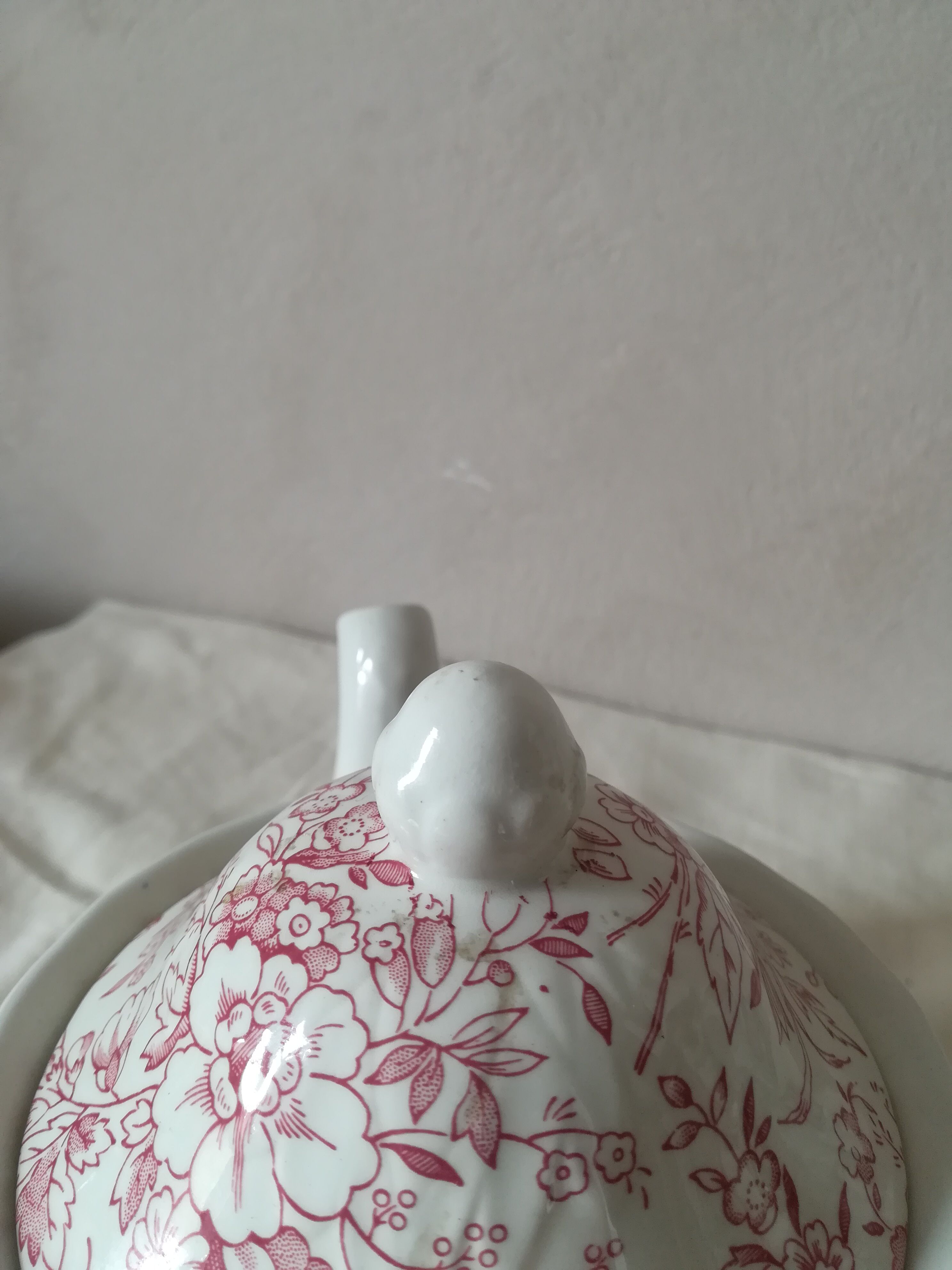 Royal tudor english teapot