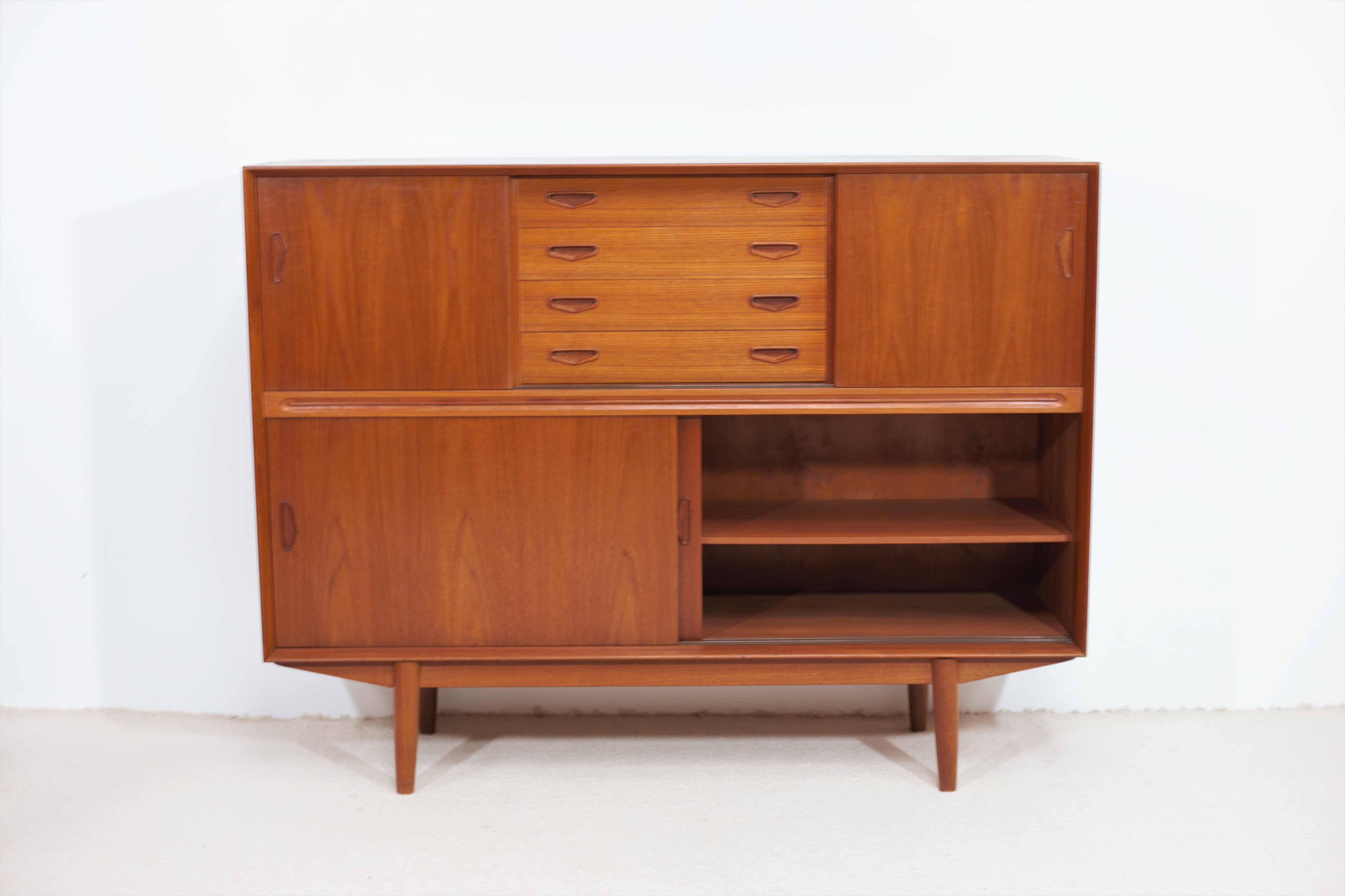 Clausen & Søn High Row