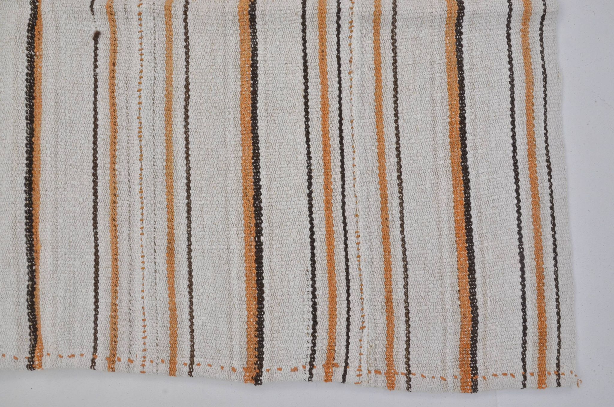 Tapis Kilim Vintage Hmep Home Living, référence 3690