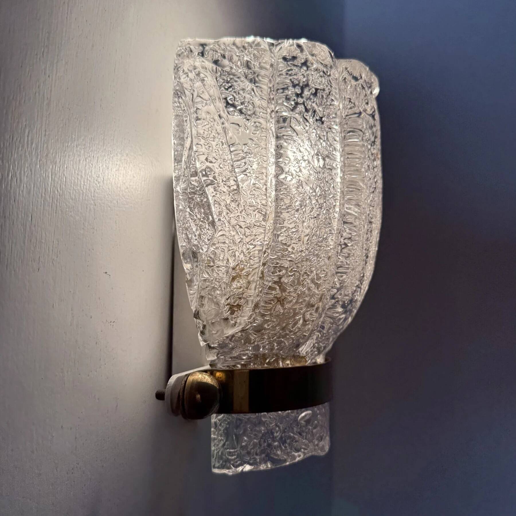 Vintage Hillebrand wall lamp ice glass with brass, 1970s Germany