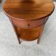 Guéridon table d’appoint de forme ronde style Directoire