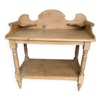 Dressing table