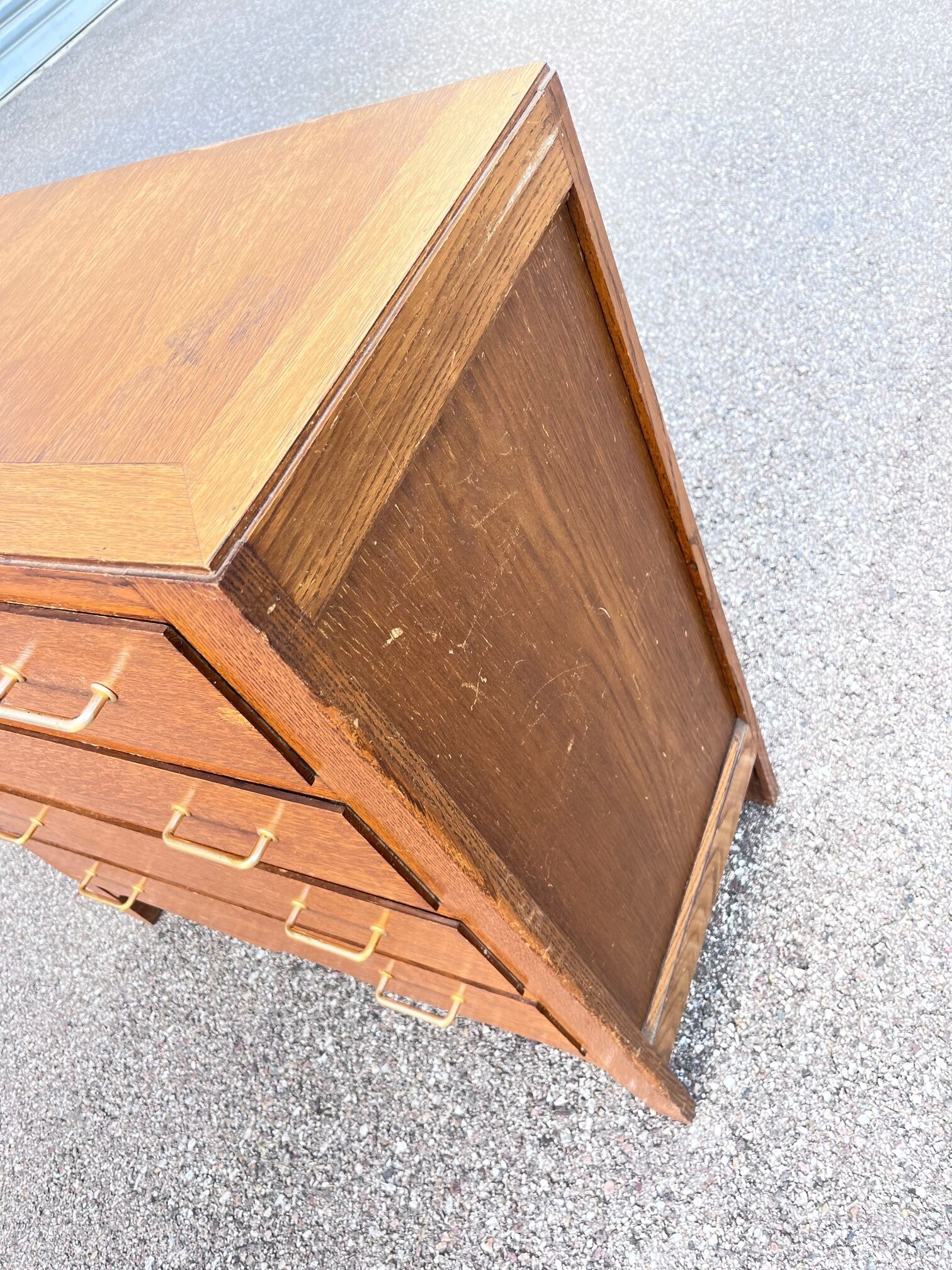 Commode en chêne 1950