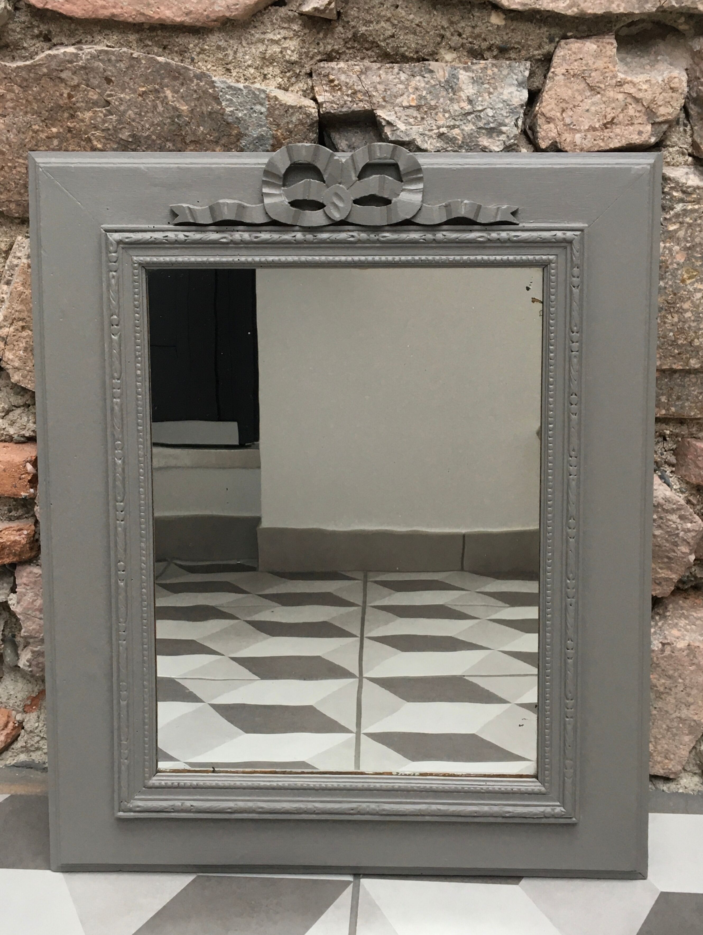 mirror knot ashy taupe louis XVI style