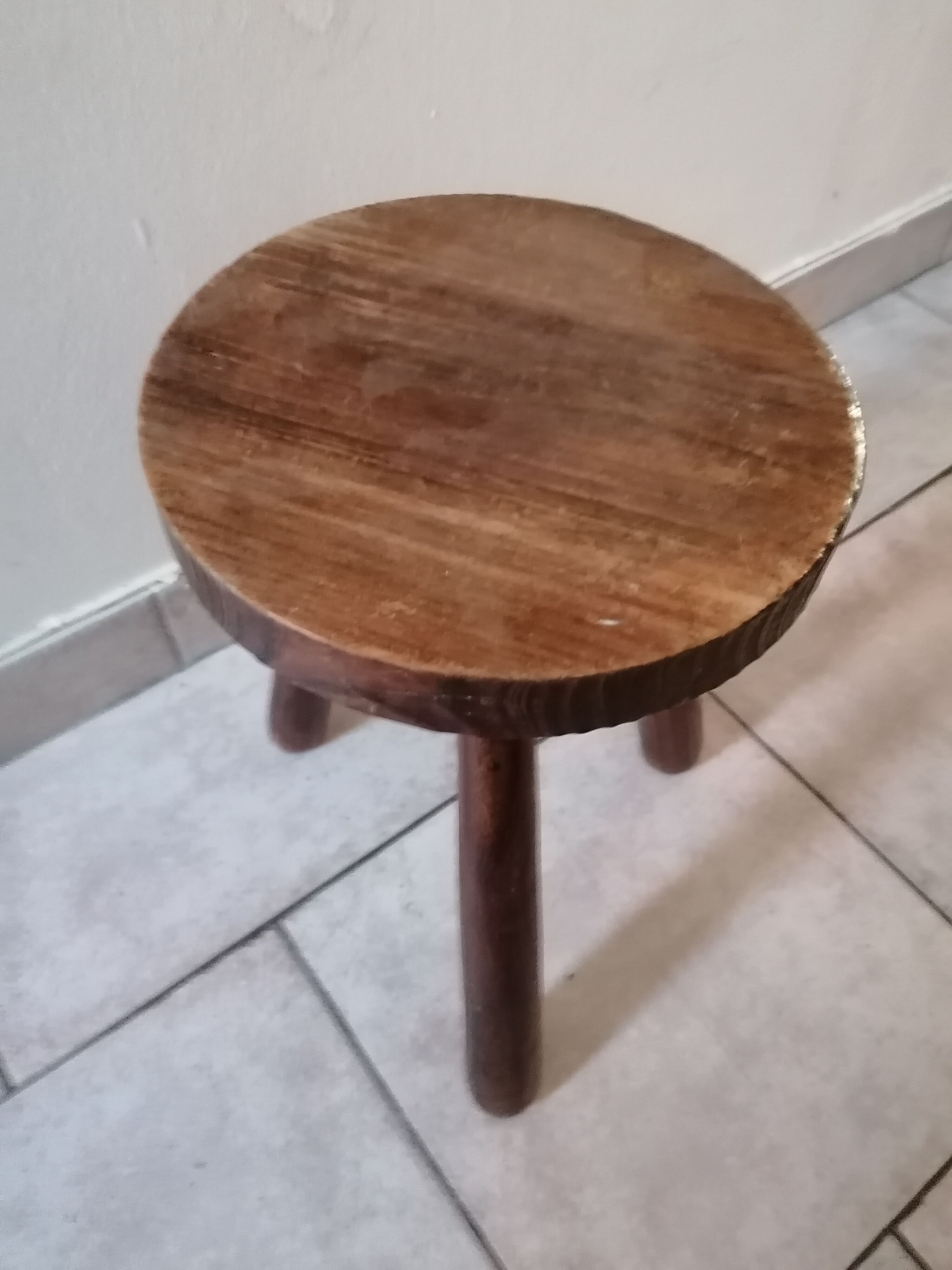 Tripod wooden stool