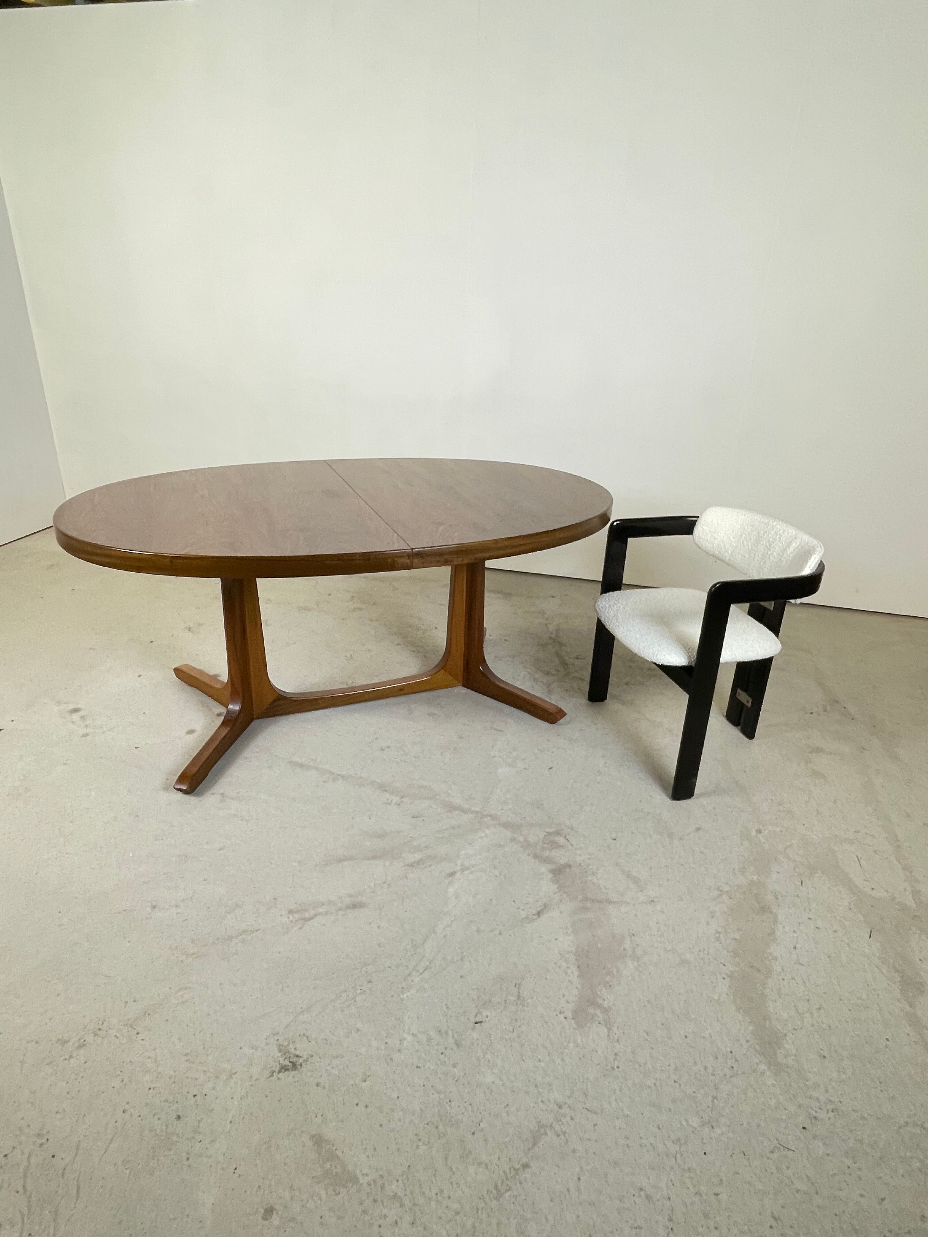 Large rosewood baumann table