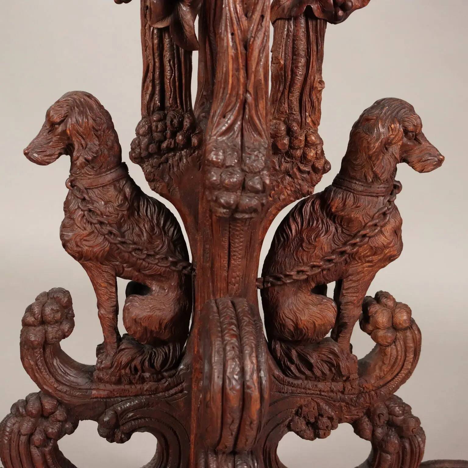Jardinière ancienne néo-baroque en noyer, Suisse '800